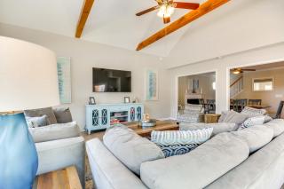 Graham Home w/ Private Pool & Ping-Pong Table! - 3