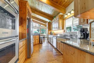 Private Mtn-View Pool! Rogue River Valley Escape - Eagle Point - 6