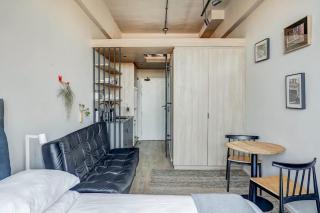 East City Stylish Studio - 9