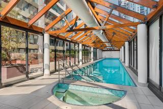 Stylish Arts Precinct 1BR with Balcony View, Parking - 0