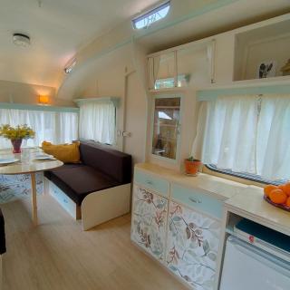 Caravana Vintage El Roserar de Montseny Homestay - 8