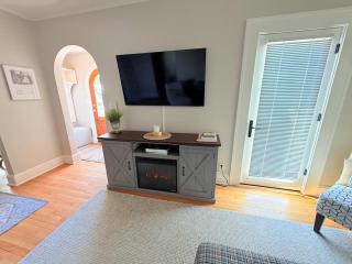 The Catalog Cottage - 1