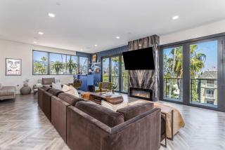 Beverly Hills Penthouse Rooftop Hot Tub & Panoramic City Views - 7