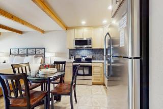 Ultimate relaxation awaits at this Lakeland Village deluxe studio - 1