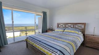Unit 3 18 Surf Circle Tura Beach - 3