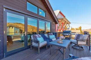 Walk to Ski Slopes Trails 2 Mountain View Homes on Empire Avenue 8 Bedrooms with Private Hot Tubs Fireplaces and AC ML-3978 by KBM - 8