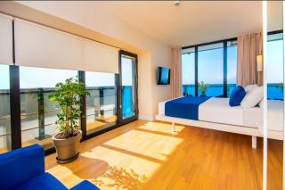 Premium Suite Sea View Hotel - 4