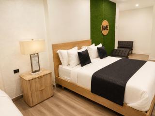 The Hive Boutique Hotel Pool Suite 108 - 9