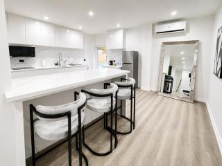 The Hive Boutique Hotel Pool Suite 108 - 1