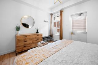 Spacious 1300sf Apt 2 Parking Spaces WiFi AC - 1