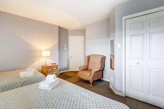 3BR2BA - Billiards, Spa, FP - Lower Unit - 3