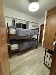 Modern Luxe Family Apartment with Balcony in Santo Domingo Este - 5