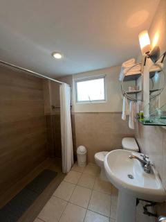 Angeles Suites & Hotel - 8
