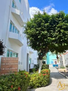 Angeles Suites & Hotel - 2