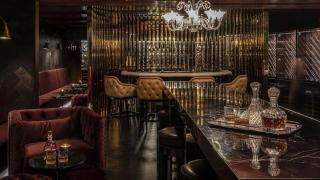 Opulent Luxury Resort Style Apartment with Albert Park Grand Prix Views - 2