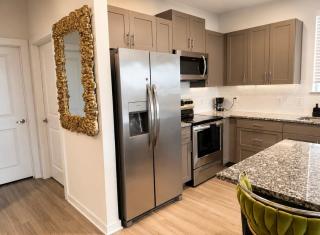 Luxury 2 bed 2 bathroom - 9