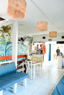 Sea Wolf Surf Hostel - 9