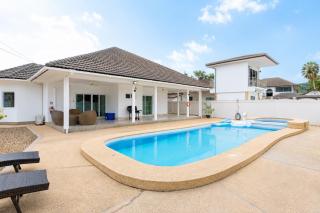 D2 Private Pool Villa Snooker Family & Friends - 9