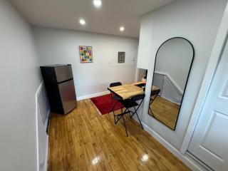Barel Residence - 1BR Apartment - Free Parking - 15 min to MTL - 1