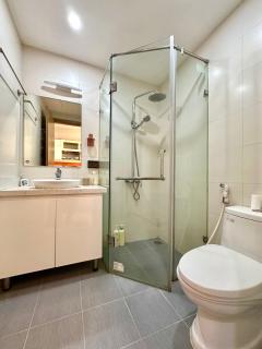 Comfortable Skyline Apartment in Vinhomes Green Bay Near Landmark72 Hanoi - 3