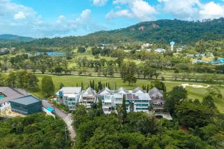 Golf Retreat Stunning Course Views Sleeps14 V325 - 9