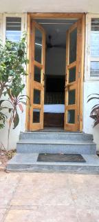 Swanky Fancy Stay AC only in Master Bedroom - 4