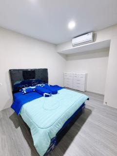 Center-City Cozy 2Br Nagoya Thamrin City Apartment - 6