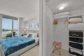 High-Floor 1BR Intracoastal View - 1