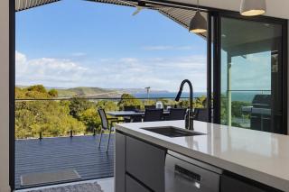 Panorama Lookout, Stunning Views, Spacious Coastal Retreat - 8