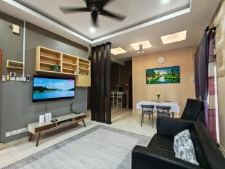 Cozy 4BR Homestay Near KLIA & SIC - 8