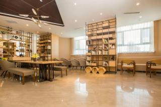 Atour Hotel (Urumqi Renmin Cinema) - 3