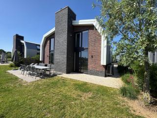 EuroParcs De Kraaijenbergse Plassen 12-Personen-Villa BeachLife Nr 318 - 9