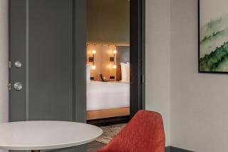 DoubleTree by Hilton Hotel Burlington Vermont - 4