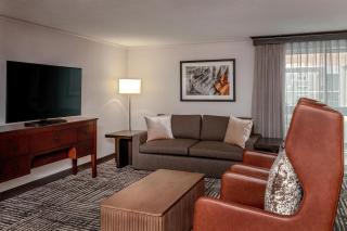 DoubleTree by Hilton Hotel Burlington Vermont - 1