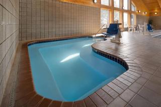 AmericInn by Wyndham Baldwin - 4