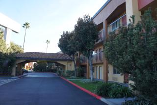Best Western Plus Pleasanton Inn - 7
