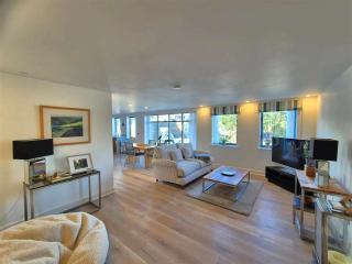 Modern Fowey Hideaway with Elegant Coastal Charm - 9