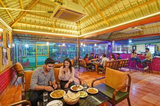FabHotel ARC Homes - 6