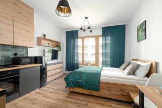Charming Studio in Poznań with Balcony Close to City Attractions by Noclegi Renters - 3