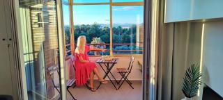 Palm apartments 2-BR Family Suite & Park View - 4