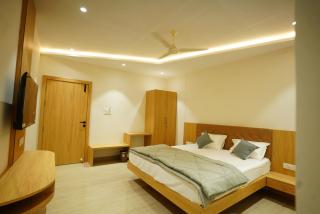 Golden Tulip Peddapally - 3
