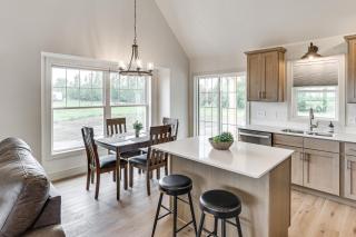 Boat & Fish on Cow Creek! Brand-New Pierre Home - 3