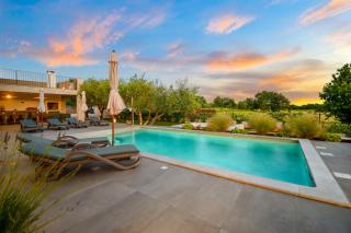 Modern Villa Noor near Poreč by Istrabook - 1