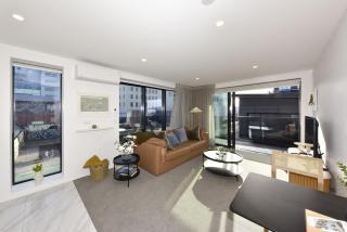 Stylish City Apartment Near Te Kaha - 3