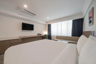 Koreana Hotel - 1