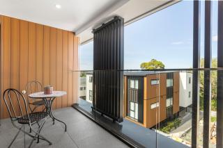 Modern Apartment Near The Airport - 1