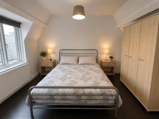 Elegant City Stay at St Annes Court - 3