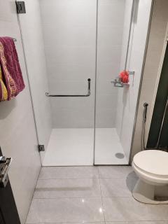 Zameen Opal Executive 2-Bed Suite - 4