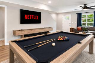 Stylish Louisville 3BR Sleeps 14 w Game Tables - 9