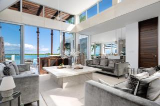 Blue Cay Villa, Luxury Beach & Canal Front Estate - 5